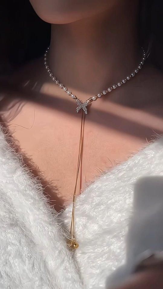 Collier Avec Pendentif Papillon Scintillant
