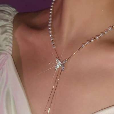 Collier Avec Pendentif Papillon Scintillant